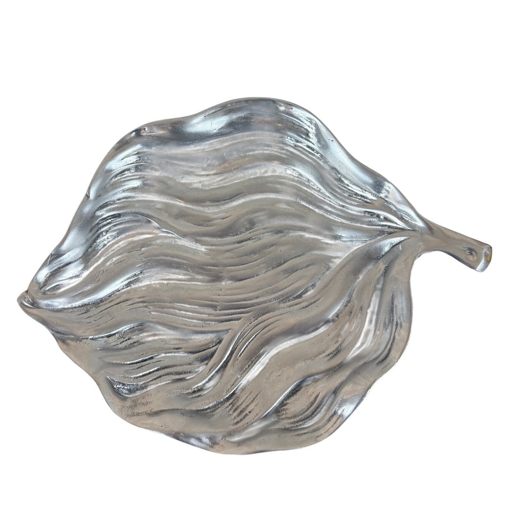 VTG Metal Silver Tone Cabbage Leaf Tray Stamped "164 H.P.G"‎ 10" x 13"